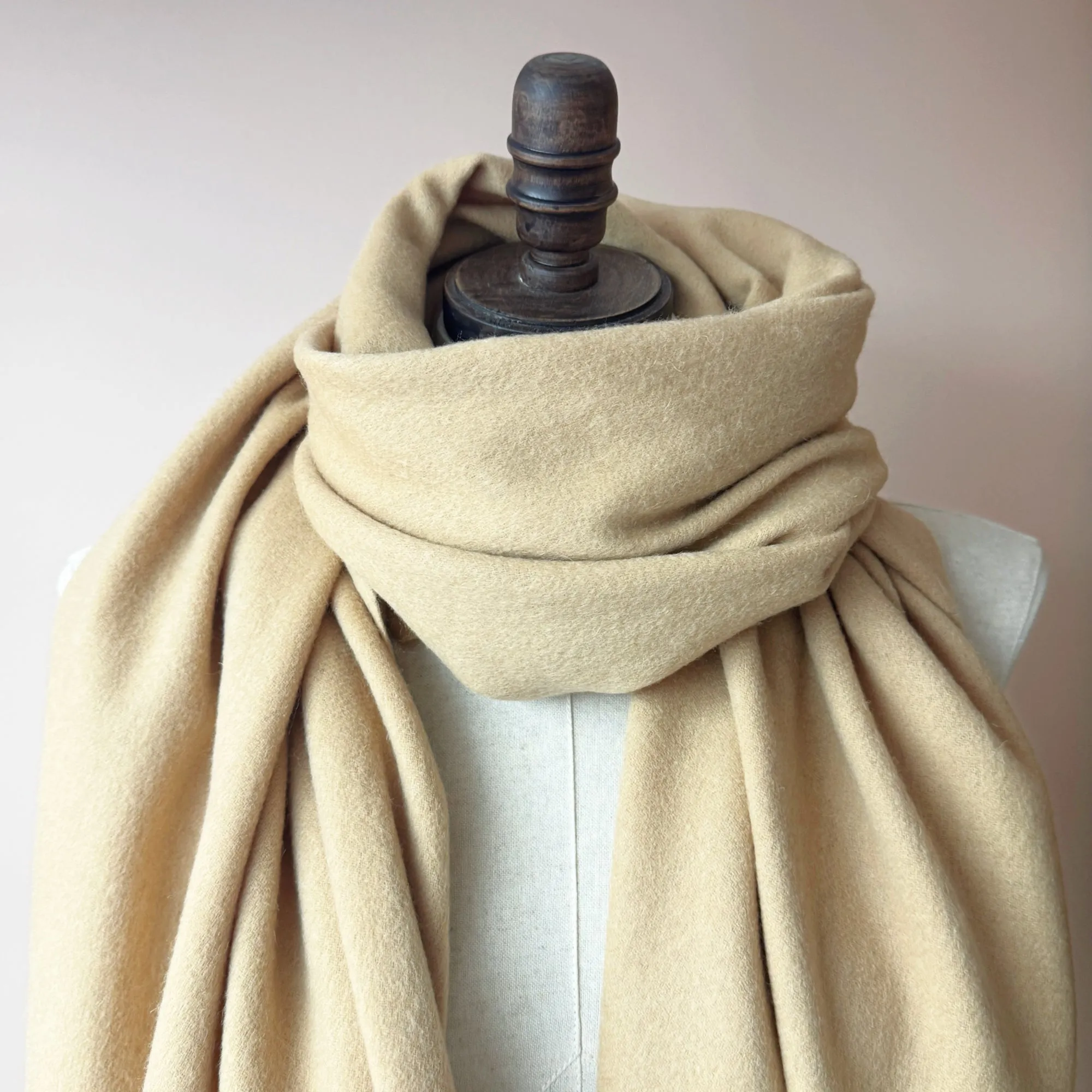 Beige Long Lambswool scarf | 16 Colors