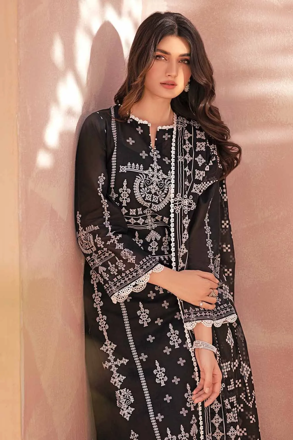 Gul Ahmed Monochrome Black & White – 3PC Unstitched Printed Lawn Suit B-32038