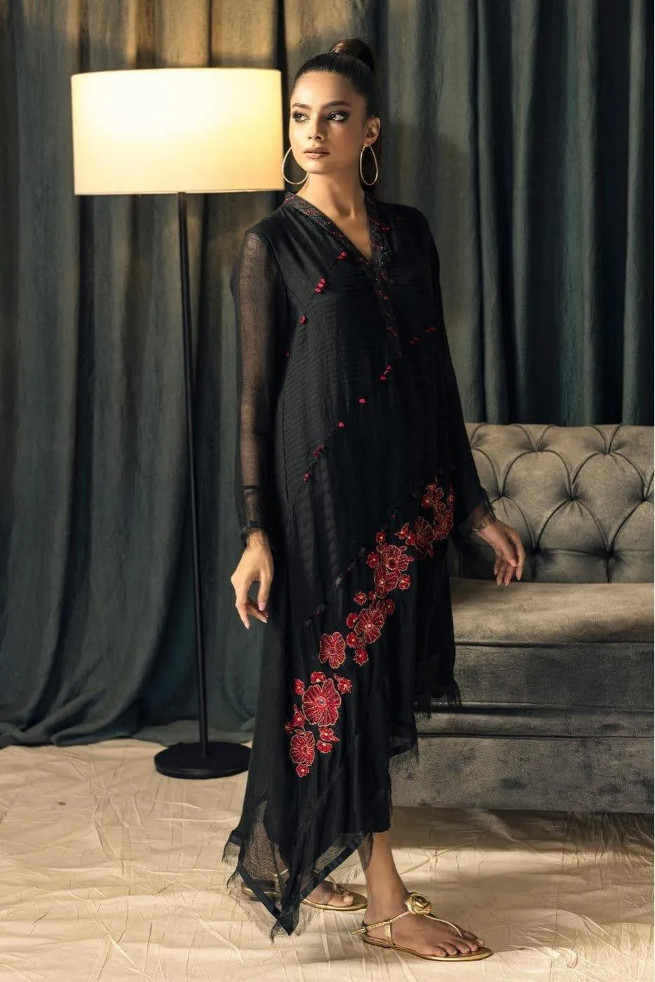 Insia Sohail - Black  Fizza
