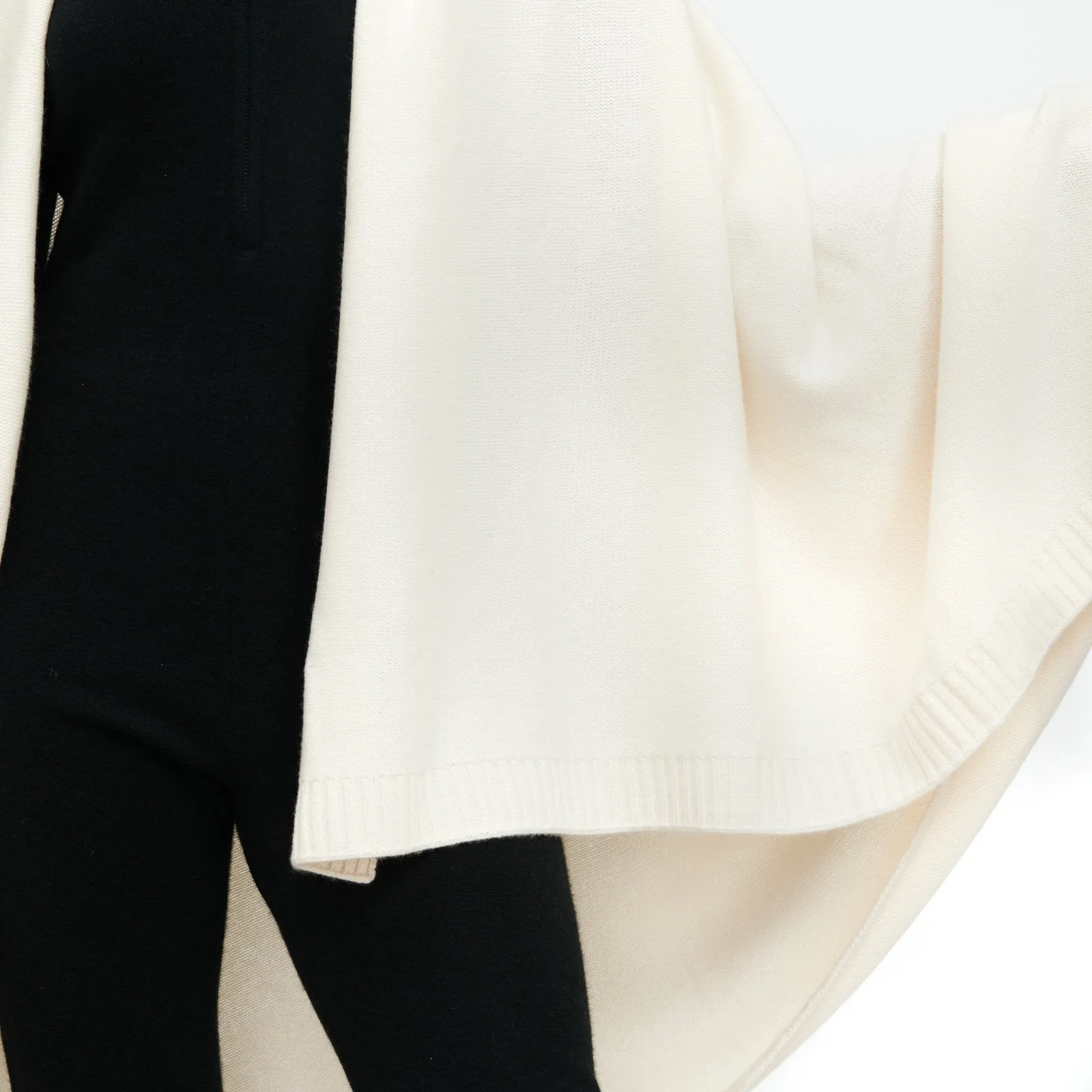 Kilo Cashmere Blanket
