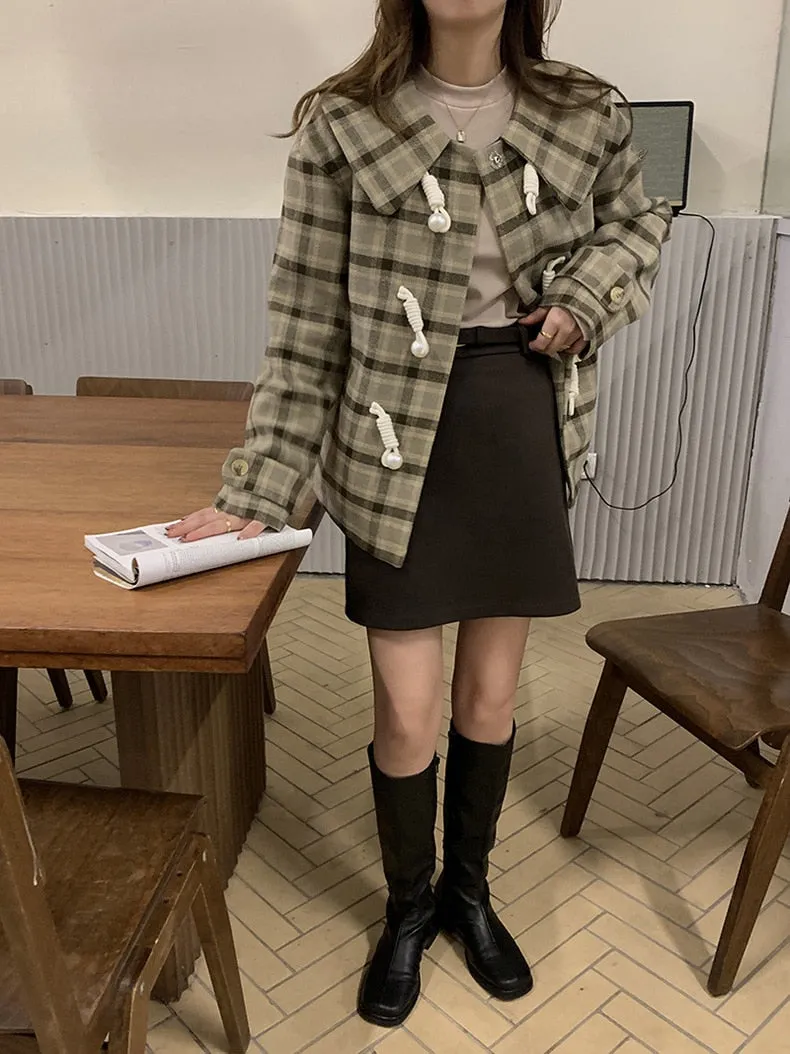 [Korean Style] Chestnut Turn-Down Collar Plaid Short Coat w/ Horn Button