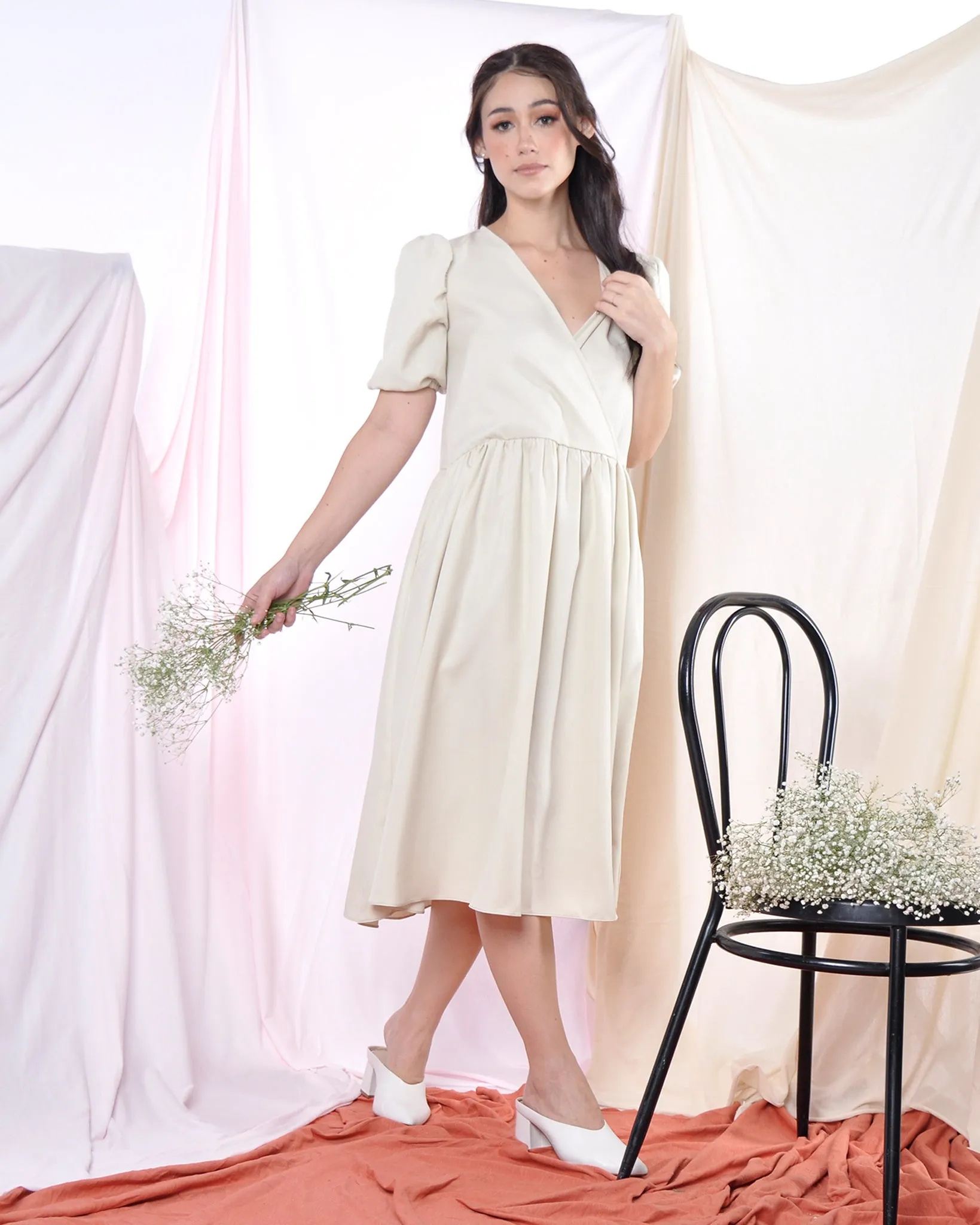 Mama Dress in Light Stone